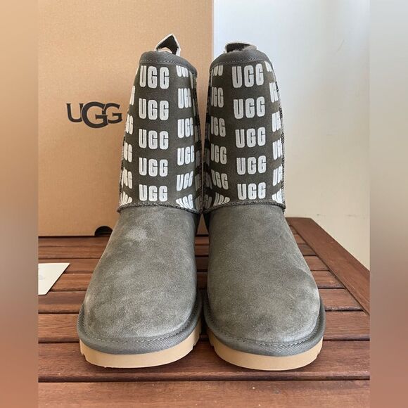 UGG Classic Short II UGG Graphic Boots SLA USA Women Size 7/UK 5/EU 38 - Picture 6 of 13